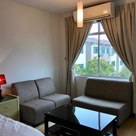 Natol Homestay - Κουτσίνγκ Εξωτερικό φωτογραφία